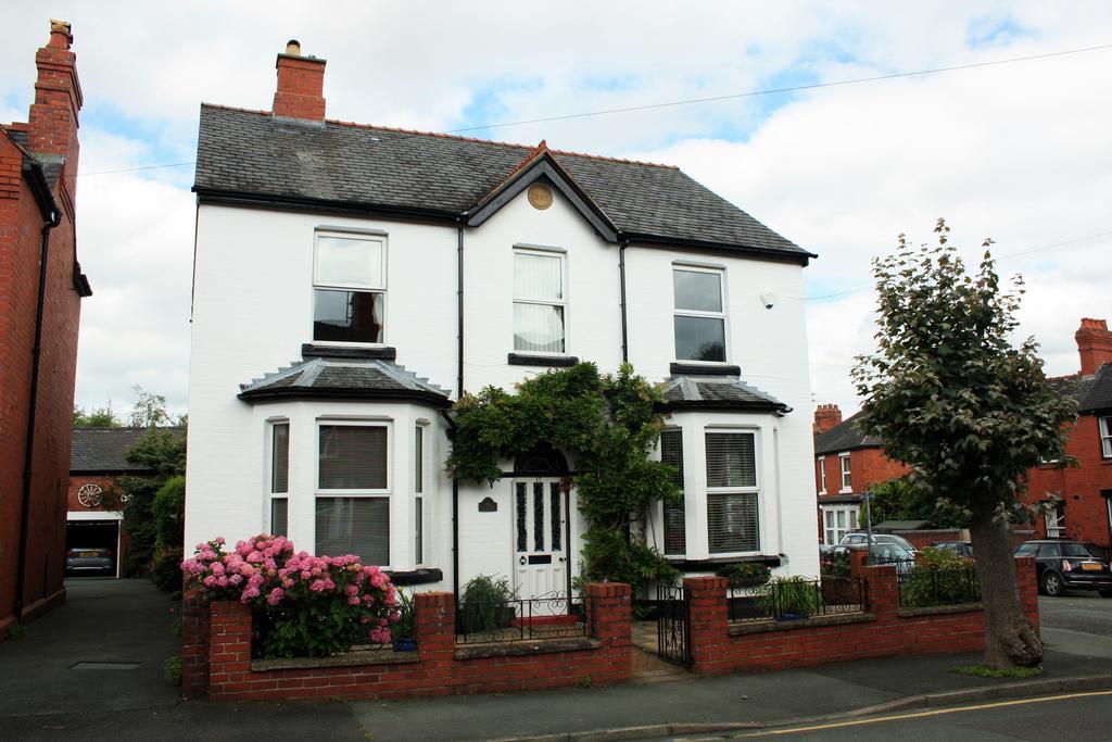 Laurels Acomodação com café da manhã Oswestry Exterior foto
